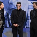 Jim Parsons, Zachary Quinto y Andrew Rannells en los GLAAD Awards de 2018