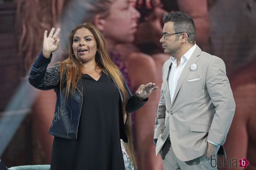 Jorge Javier Vázquez con Saray Montoya en la gala 5 de 'Supervivientes 2018'