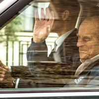 El Duque de Edimburgo sale del hospital tras su operación de cadera