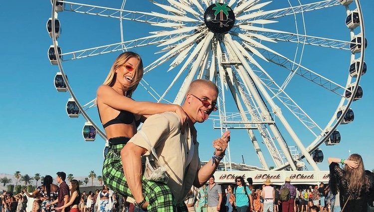 La influencer Jessica Goicoechea y su novio en la Festival Coachella 2018