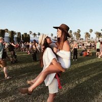 Dulceida y su mujer Alba Paul en el Festival Coachella 2018