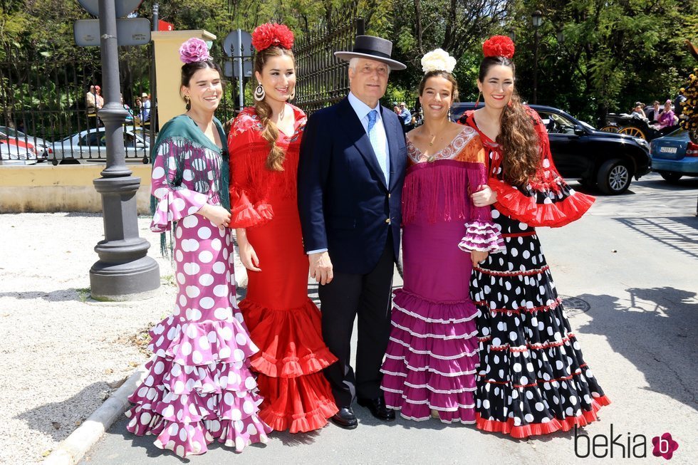 El Duque de Alba rodeado de mujeres flamencas