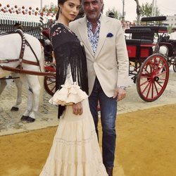 Rocío Crusset junto a su padre Carlos Herrera en la Feria de Abril 2018