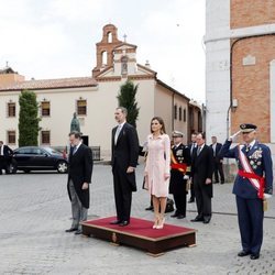 Los Reyes Felipe y Letizia junto a Mariano Rajoy y autoridades en la ceremonia del Premio Cervantes 2017
