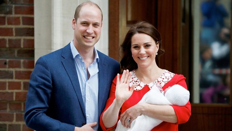Los Duques de Cambridge han presentado a su tercer hijo
