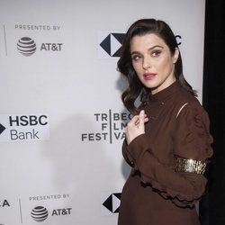Rachel Weisz, muy embarazada en el Tribeca Film Festival