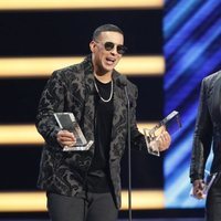 Daddy Yankee y Luis Fonsi en los Premios Billboard de la Música Latina de 2018