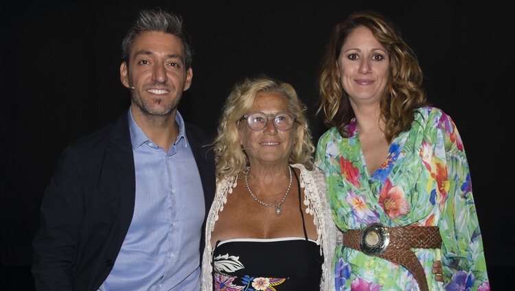 Fernando Marcos, Mayte Zaldívar y su hija Elia Muñoz en la gala 7 'Supervivientes 2018'