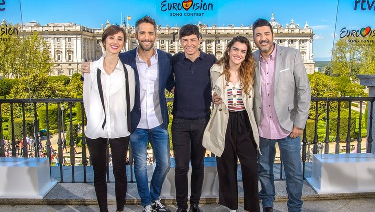 Julia Varela, Roberto Leal, Alfred, Amaia y Tony Aguilar en el evento de despedida antes de Eurovisión 2018