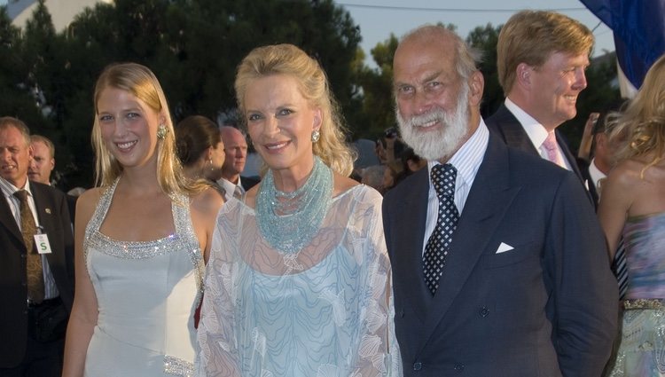 Lady Gabriella Windsor junto a sus padres, los Príncipes Michael de Kent