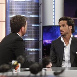 Feliciano López hablando con Pablo Motos en 'El Hormiguero'