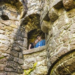 Alfed y Amaia visitando uno de los castillos de Sintra