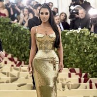 Kim Kardashian en la alfombra roja de la Gala MET 2018