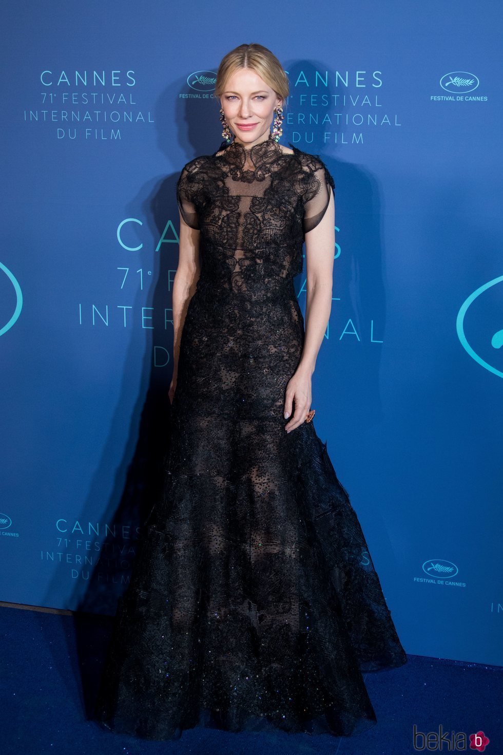 Cate Blanchett en el photocall de la cena inaugural del Festival de Cannes de 2018