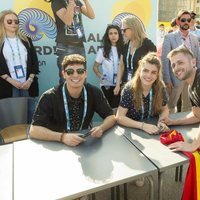 Alfred y Amaia en un encuentro con sus fans en Lisboa antes de Eurovisión 2018