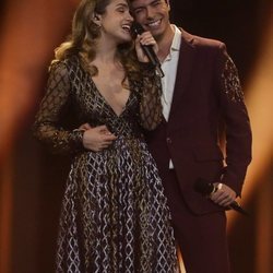 Amaia y Alfred con 'Tu canción' durante su actuación en la final de Eurovisión 2018