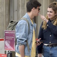 Amaia y Alfred muy cariñosos en el aeropuerto de Lisboa tras Eurovisión 2018