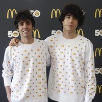 Javier Ambrossi y Javier Calvo en la presentación del 50 aniversario del Big Mac de McDonalds