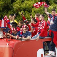Los jugadores del Atlético de Madrid celebrando el título