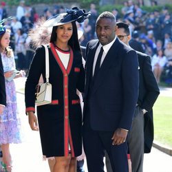 Idris Elba y Sabrina Dhowre en la boda del Príncipe Harry y Meghan Markle