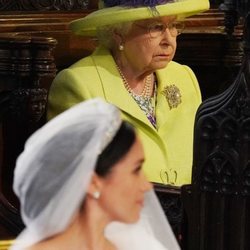 La Reina de Inglaterra atiende a la ceremonia del Príncipe Harry y Meghan Markle