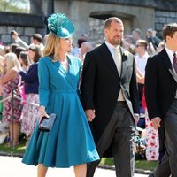 Peter Phillips y su mujer Autumn Phillips en la boda del Príncipe Harry y Meghan Markle