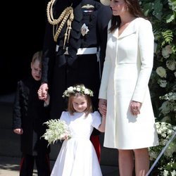 Los Duques de Cambridge con sus hijos en la boda del Príncipe Harry y Meghan Markle