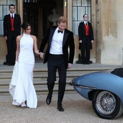 El Príncipe Harry y Meghan Markle salen del Castillo de Windsor tras su boda