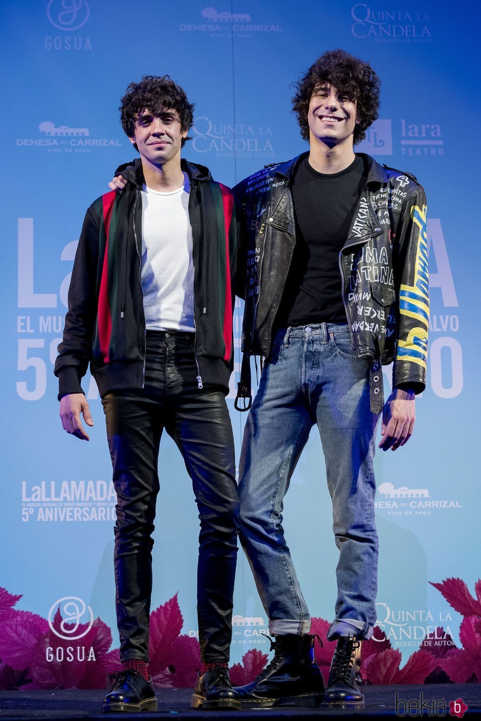 Javier Calvo y Javier Ambrossi en la celebración del quinto aniversario de 'La Llamada'