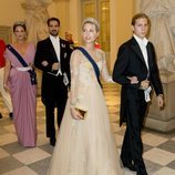Olympia, Tino, Theodora y Felipe de Grecia en la cena de gala del 50 cumpleaños de Federico de Dinamarca