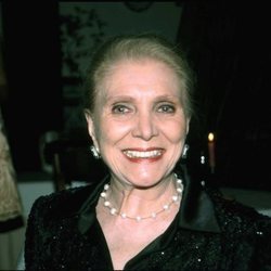 María Dolores Pradera en los Premios Los Bombines de San Isidro 2000