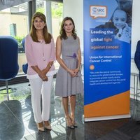La Reina Letizia con Dina Mired de Jordania en la Union for International Cancer Control