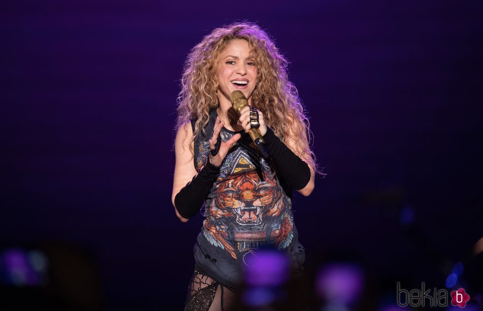 Shakira agradeciendo el cariño de sus fans en su primer concierto de 'El Dorado World Tour'