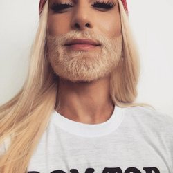 Conchita Wurst comparte con sus seguidores su nuevo cambio de look