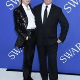 Amber Heard y Michael Kors en la alfombra roja de los CFDA Fashion Awards 2018