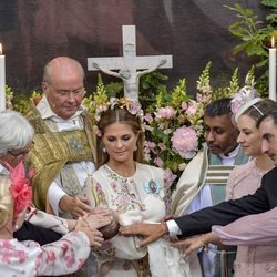 Adrienne de Suecia con Magdalena de Suecia y sus padrinos en su bautizo