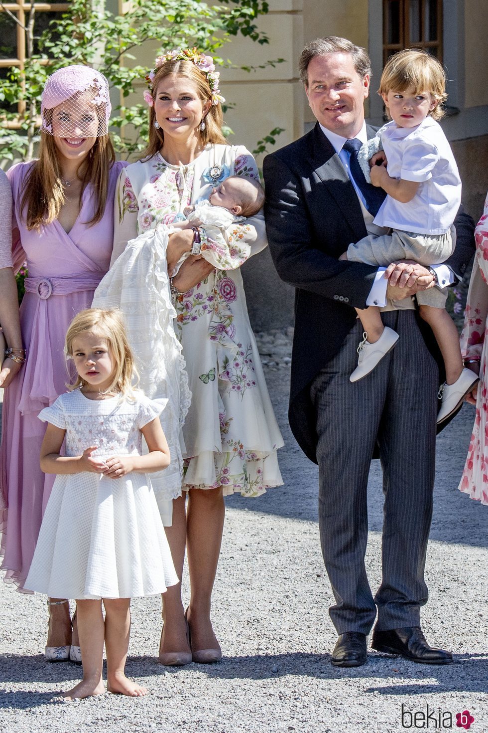 Magdalena de Suecia y Chris O'Neill con sus hijos Leonor, Nicolas y Adrienne y su sobrina Anouska d'Abo