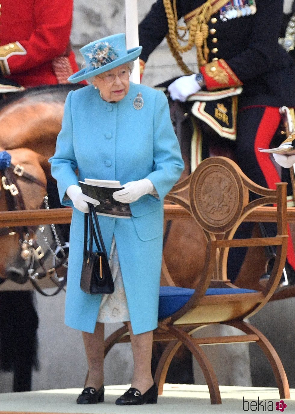 La Reina Isabel Isabel de Inglaterra durante la parada militar del Trooping The Colour 2018