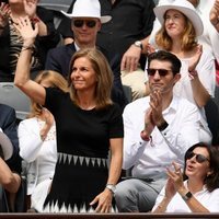 Arantxa Sánchez Vicario reaparece públicamente en Roland Garros