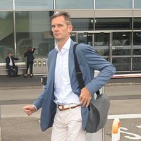 Iñaki Urdangarin regresa a Ginebra tras recoger su orden de ingreso en prisión
