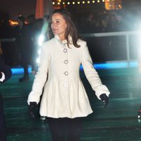 Pippa Middleton patinando sobre hielo en Londres
