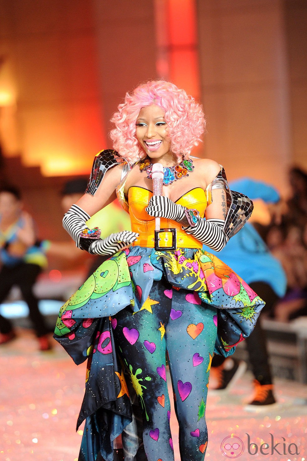 Nicki Minaj en el desfile de Victoria's Secret 2011