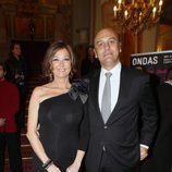 Ana Rosa Quintana con su marido Juan Muñoz en los Premios Ondas 2011