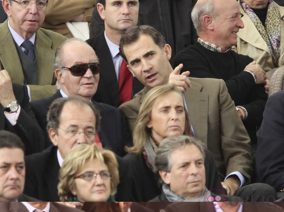 El Rey Juan Carlos junto al Príncipe Felipe en la Copa Davis