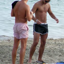 Maxi Iglesias presume de cuerpazo durante sus vacaciones en Ibiza