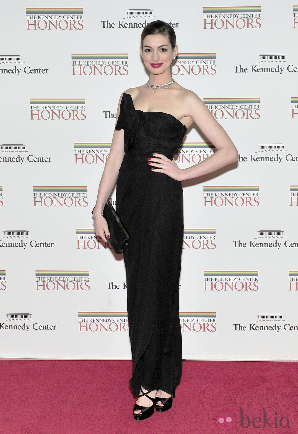 Anne Hathaway en la Gala Kennedy 2011