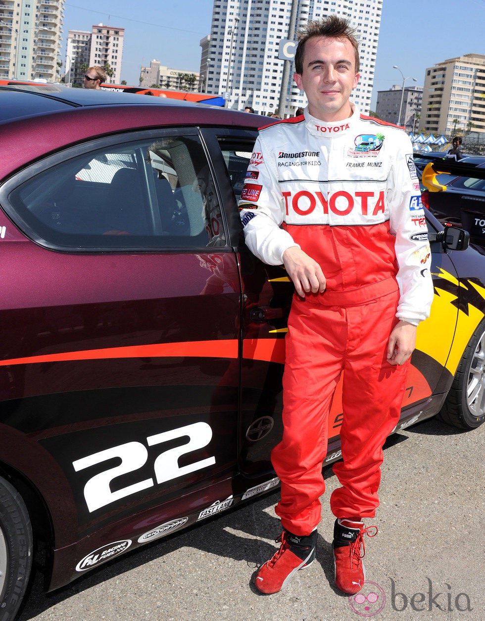 Frankie Muniz, aficionado al automovilismo, durante una acto de Toyota