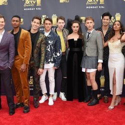 Elenco de 'Por trece razones' en los MTV Movie & TV Awards 2018