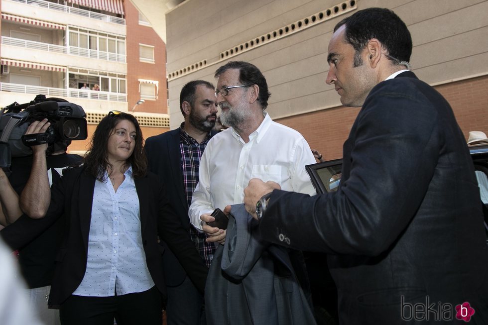 Mariano Rajoy regresa a su trabajo como registrador