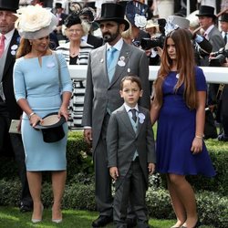 Mohammed bin Rashid Al Maktoum con la Princesa Haya de Jordania e hijos en Ascot 2018